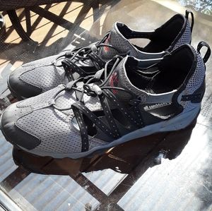 Nike acg all condition strap runner